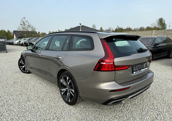 Volvo V60 cena 99990 przebieg: 92000, rok produkcji 2019 z Strumień małe 704